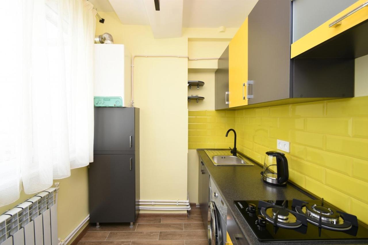 Positive Apartment In Center Of Yerevan City Exterior photo